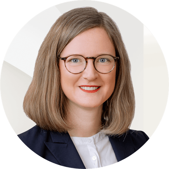 Portrait photo of Carolin Petri