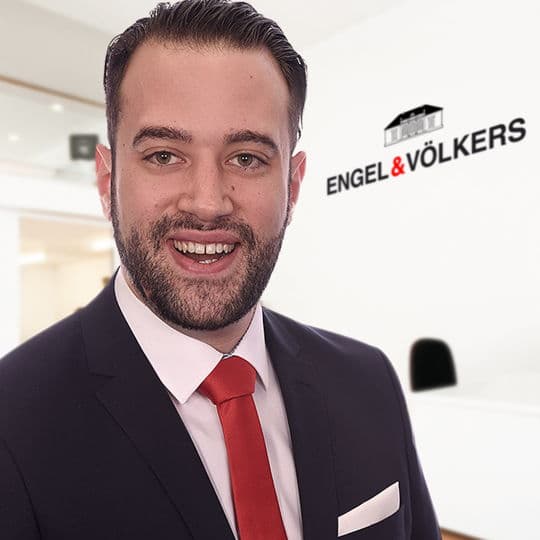 Portrait photo of Frederik Trantow