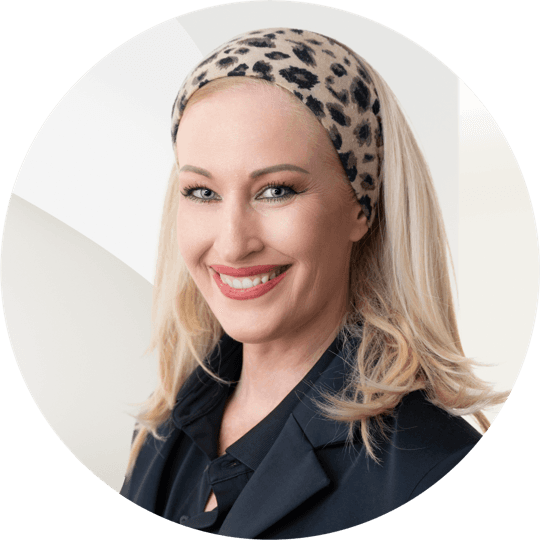 Portrait photo of Stefanie Triebel