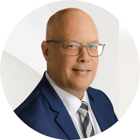 Portrait photo of Thomas Schröder