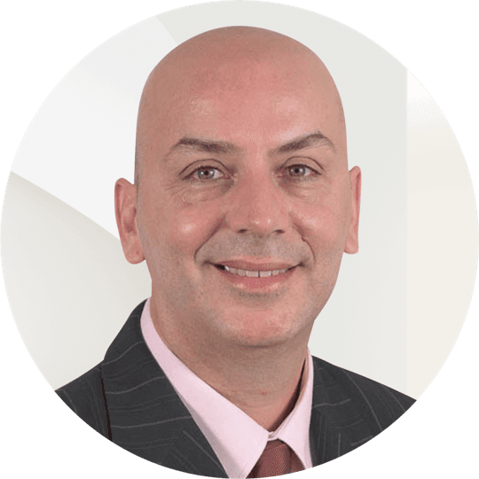 Porträtfoto von Yannis Spanos