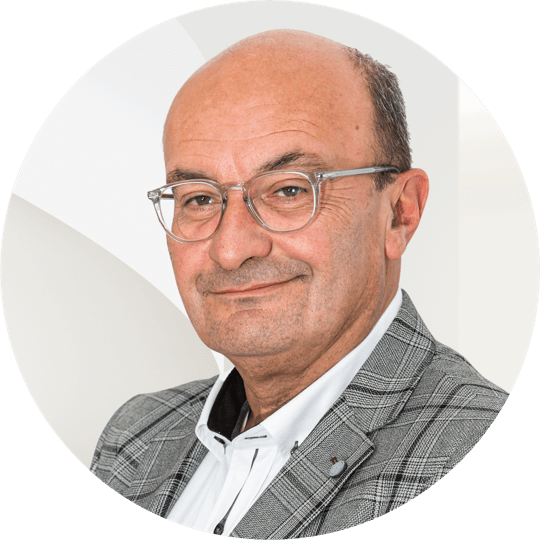 Porträtfoto von Konstantinos Papadopoulos