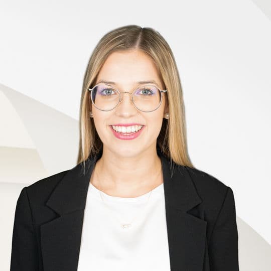 Portrait photo of Anna Habring