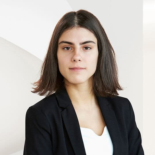 Portrait photo of Nicole Domingues