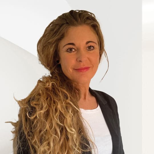 Portrait photo of Anika Duwe