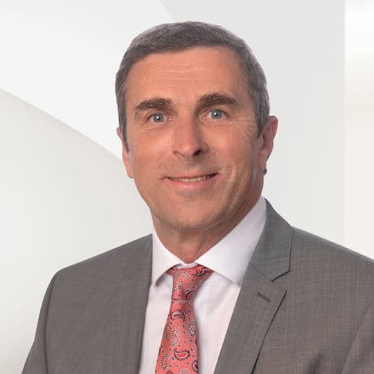 Portrait photo of Günter Mehnert