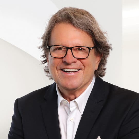 Portrait photo of Ulrich Güttinger