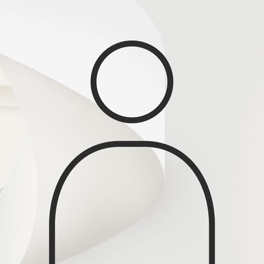 Portrait photo of Lina Pohl