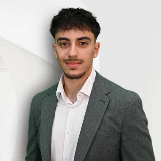 Portrait photo of Luis Shala