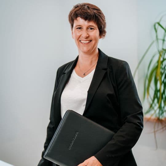 Portrait photo of Sigrid Sichert