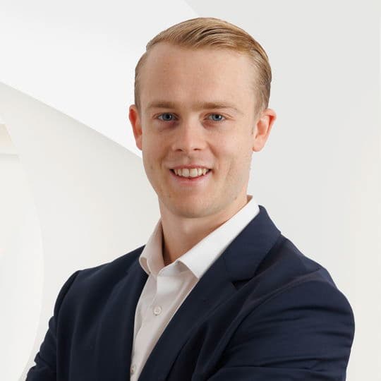 Portrait photo of Louis Bellstedt