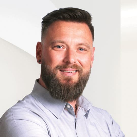 Portrait photo of Christopher Scheel