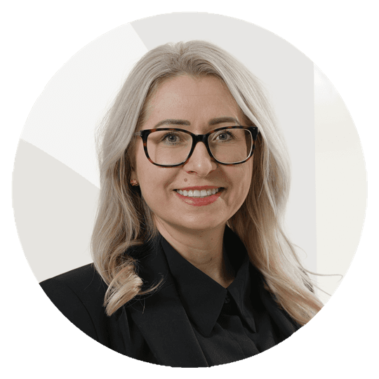 Portrait photo of Evelina Juric