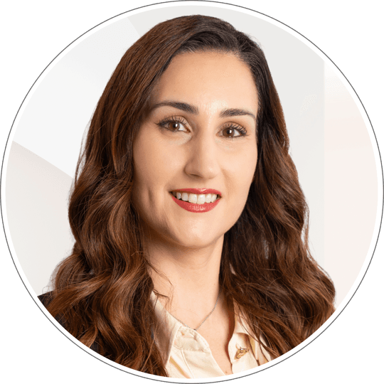 Portrait photo of Loredana Davenia