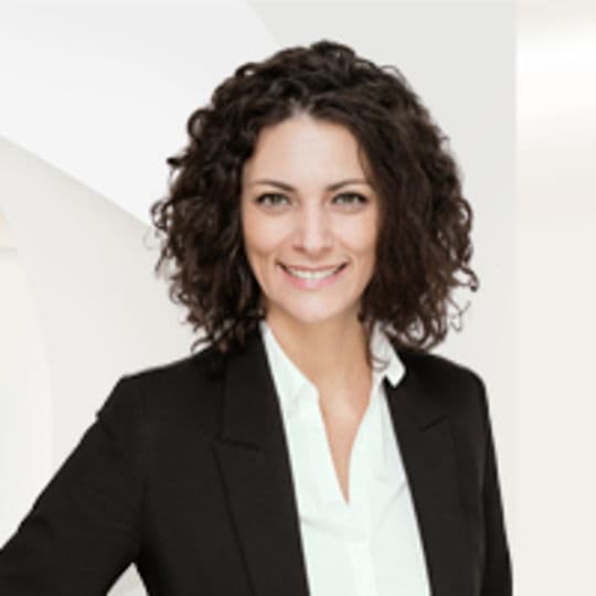 Portrait photo of Irini Tsarapatsani