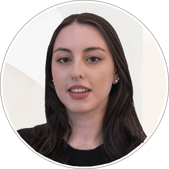 Portrait photo of Laisa Tozzato