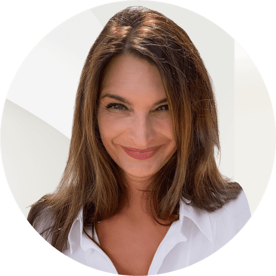 Portrait photo of Nicole Baumgart