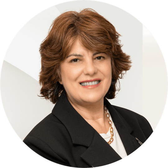 Φωτογραφία πορτρέτου του Yro Tsiouni