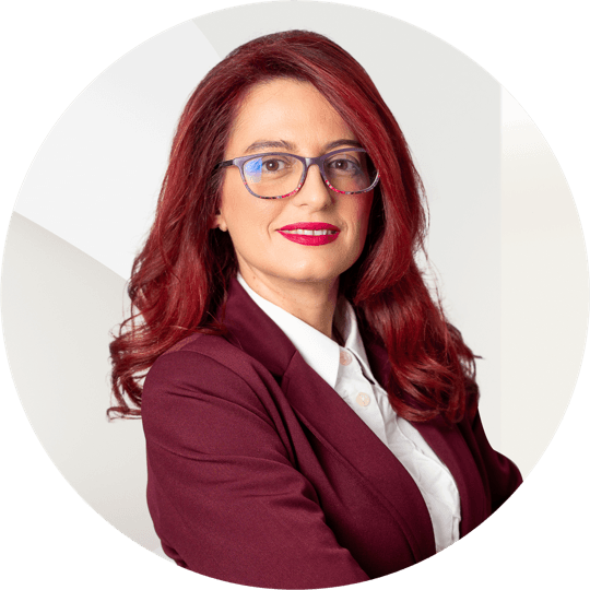 Portrait photo of Eleni Tziava