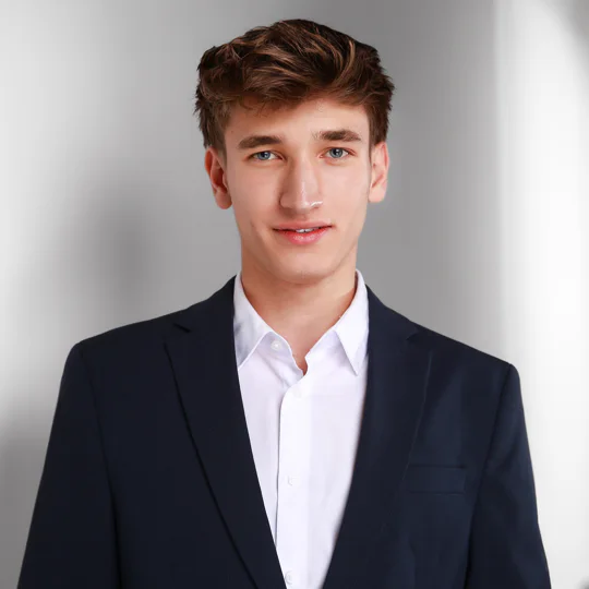 Portrait photo of Andrej Wagner