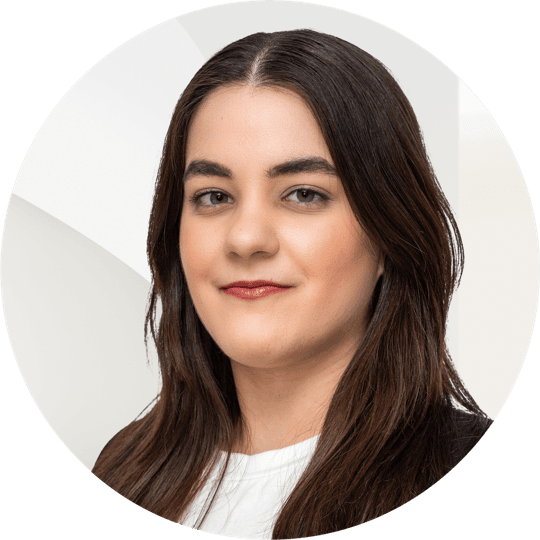 Porträtfoto von Maritina Karampetian