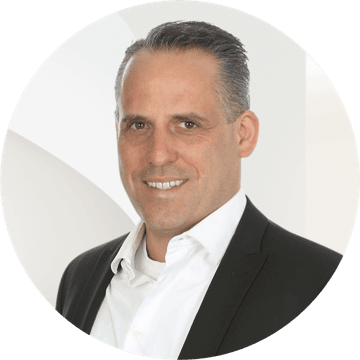 Portrait photo of Ulrich Krauth