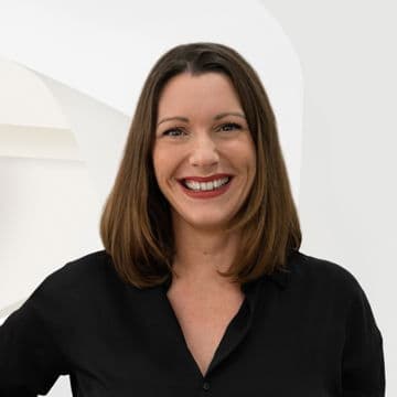 Portrait photo of Emmanuelle Ortuno