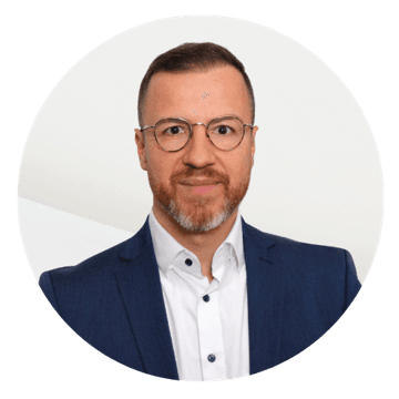 Portrait photo of Sebastian Reßmann