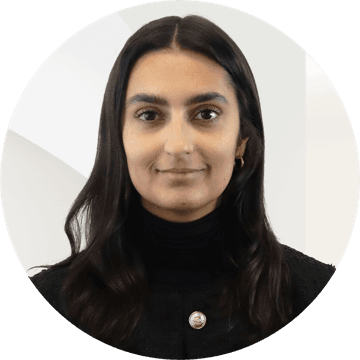 Portrait photo of Amira Bauker