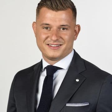 Portrait photo of Brian Kriech