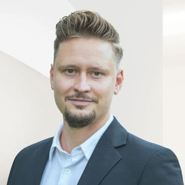 Portrait photo of Marco Gschließer