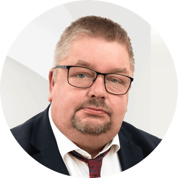 Portrait photo of Christopher Unruhe