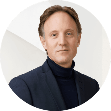 Portrait photo of Clemens Möller