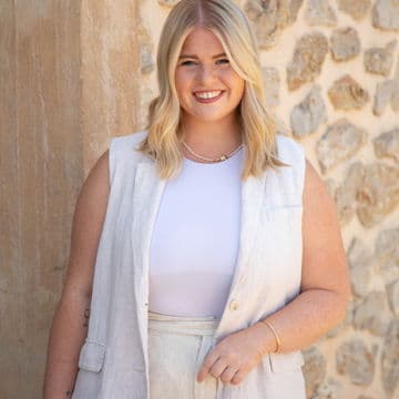 Porträtfoto von Olivia Mcgann