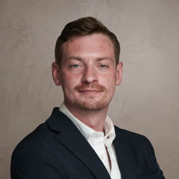 Portrait photo of Shane Prosser