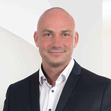 Portrait photo of Benjamin Klingenberg