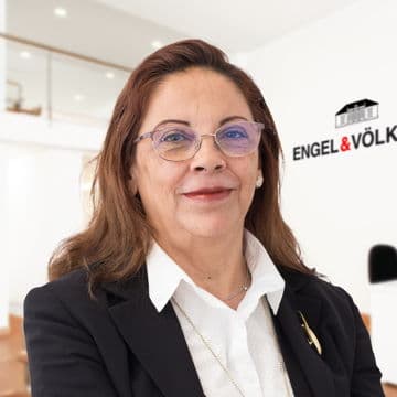 Portrait photo of Guadalupe Ochoa