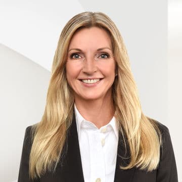 Portrait photo of Yvonne Strecker