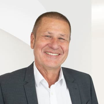 Portrait photo of Carsten Hielscher