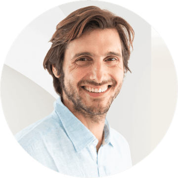 Portrait photo of Kriton Poulis