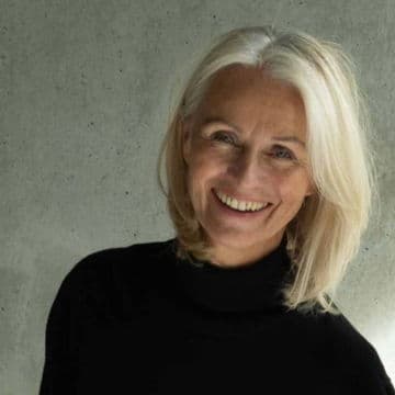Portrait photo of Monika Weber