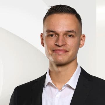 Portrait photo of Benjamin Zipp