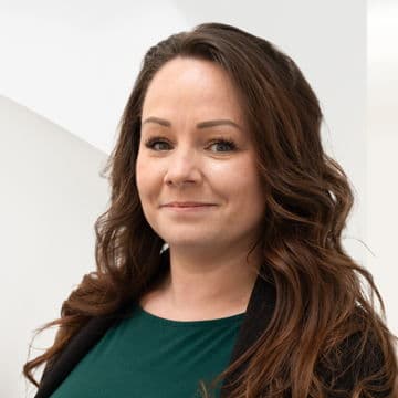 Portrait photo of Nathalie Arweiler