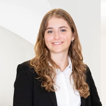 Portrait photo of Angelina Mathias