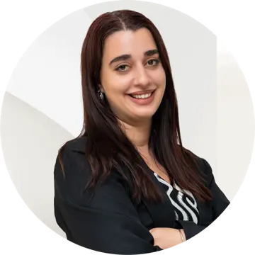 Portrait photo of Eirini Kallideraki