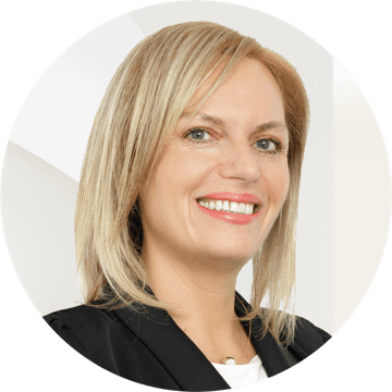 Portrait photo of Efi Zikou