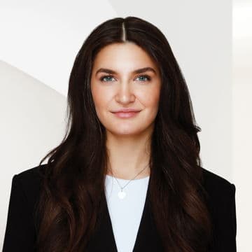 Portrait photo of Carlotta Gilles