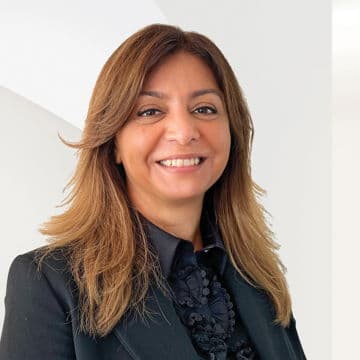 Porträtfoto von Suzan Fartaj