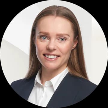 Portrait photo of Vera Moor