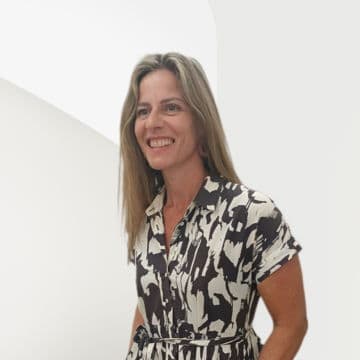 Portrait photo of Gina Keil